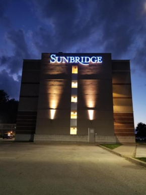 Отель Sunbridge Hotel & Conference Centre Sarnia  Сарния